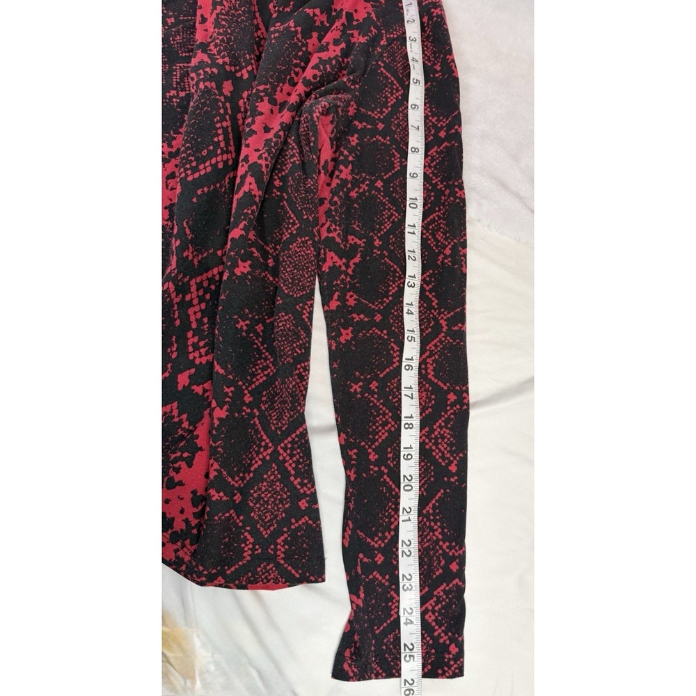 Karl Lagerfeld Paris Snake Print Top L Red Black Stretch Knit Chic - Picture 5 of 9
